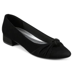 Easy Spirit Low Heels*Caster Dress Shoes